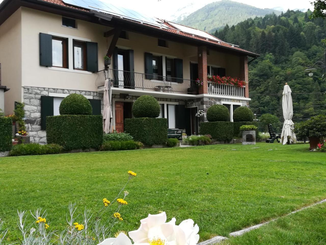 B&B Oltra Lamon Exterior photo